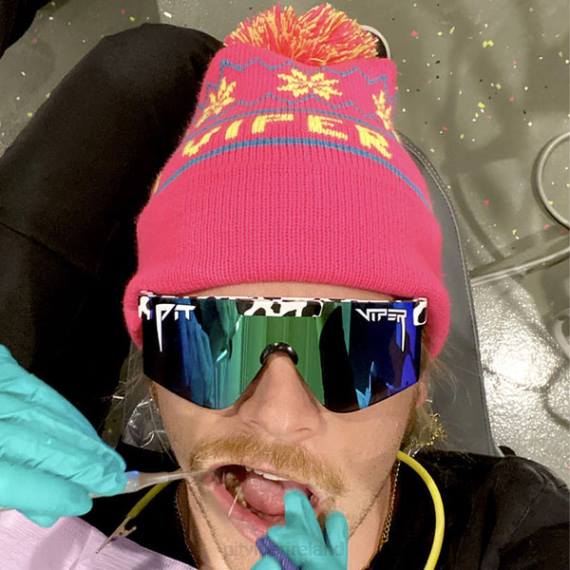 Pit Viper VLFP231Pom Pom Beanie Pink